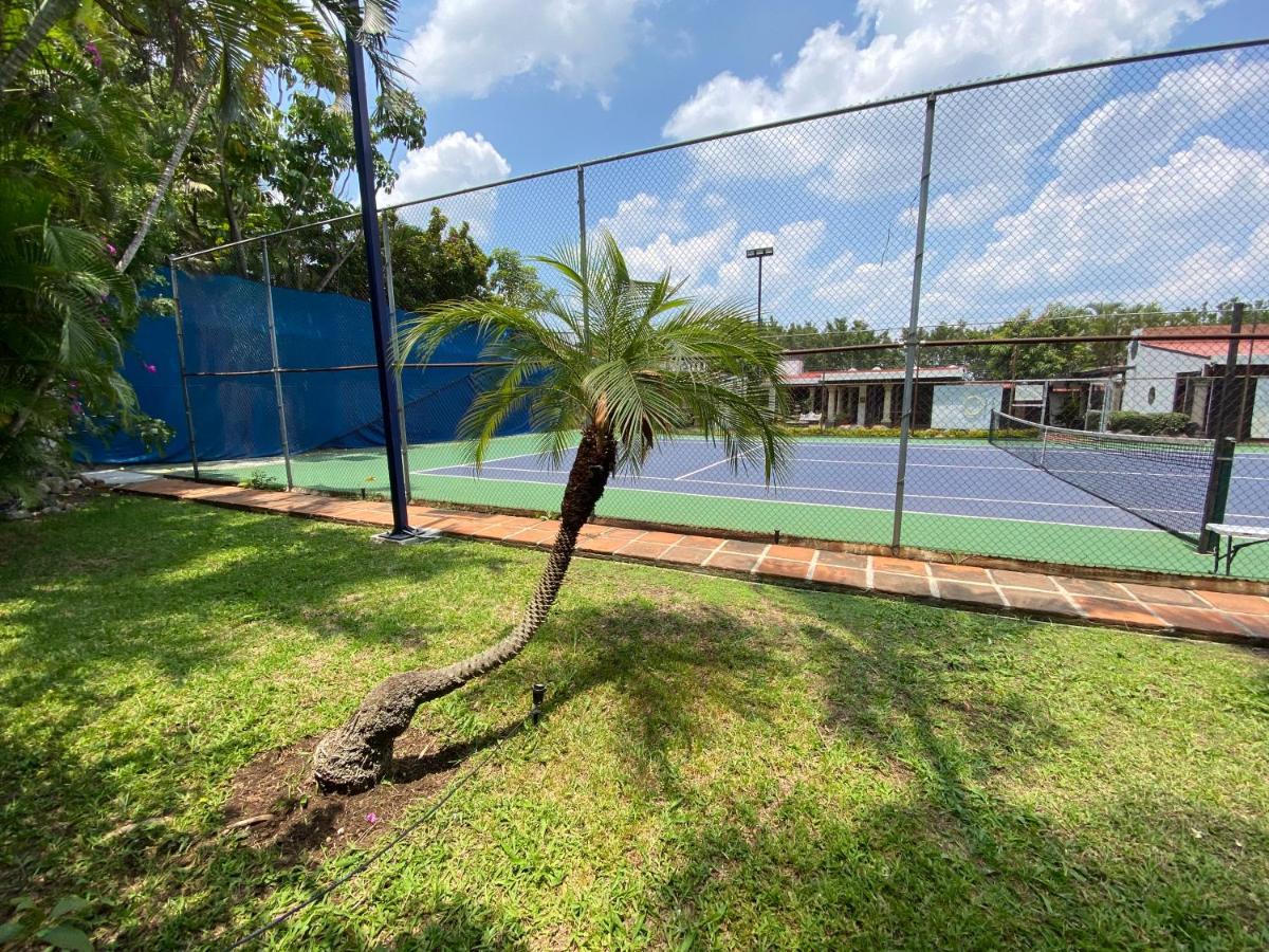 Bed & Tennis - Vista Hermosa Homestay