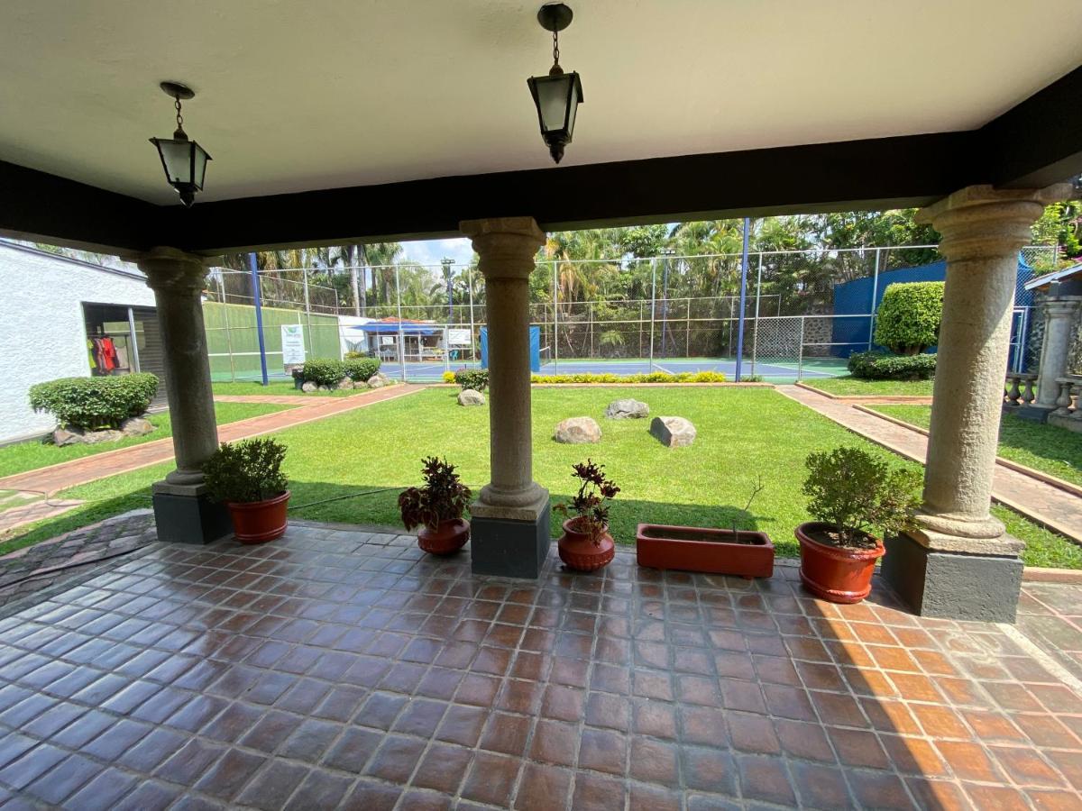 Bed & Tennis - Vista Hermosa Homestay *